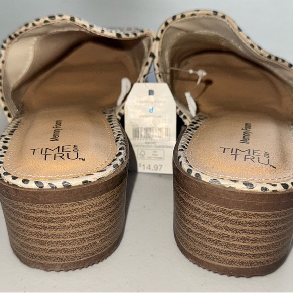 Time and Tru Women's Memory Foam Polka Dot Mules low block Est 1.5 Inches - Picture 4 of 8